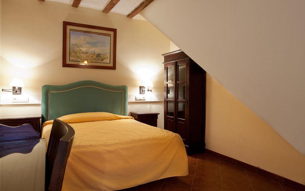 Hotel Resort Cueva Del Fraile كوينكا المظهر الخارجي الصورة