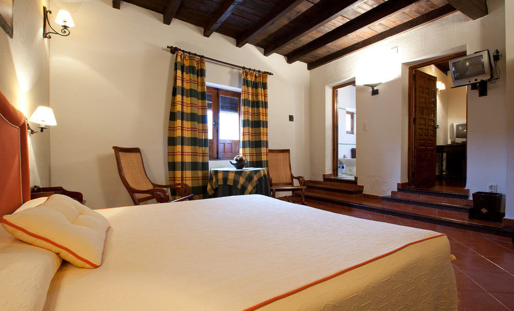 Hotel Resort Cueva Del Fraile كوينكا المظهر الخارجي الصورة