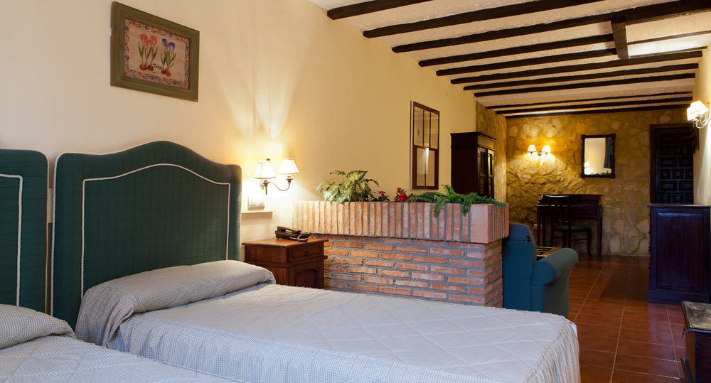 Hotel Resort Cueva Del Fraile كوينكا المظهر الخارجي الصورة