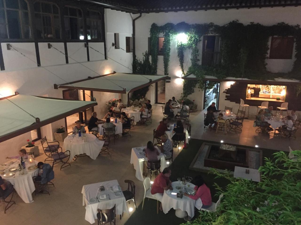 Hotel Resort Cueva Del Fraile كوينكا المظهر الخارجي الصورة