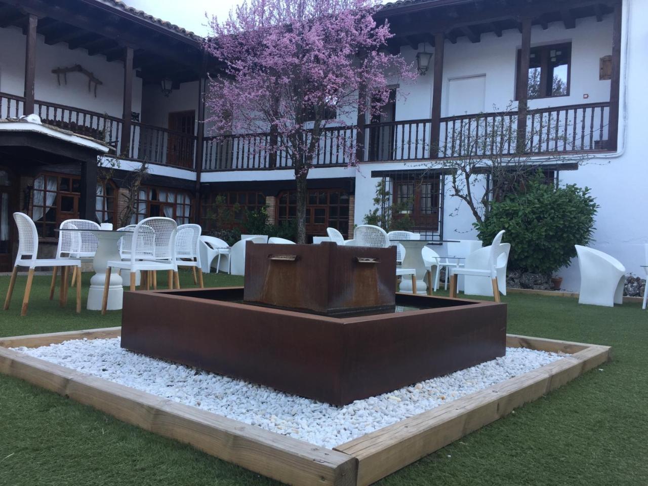 Hotel Resort Cueva Del Fraile كوينكا المظهر الخارجي الصورة